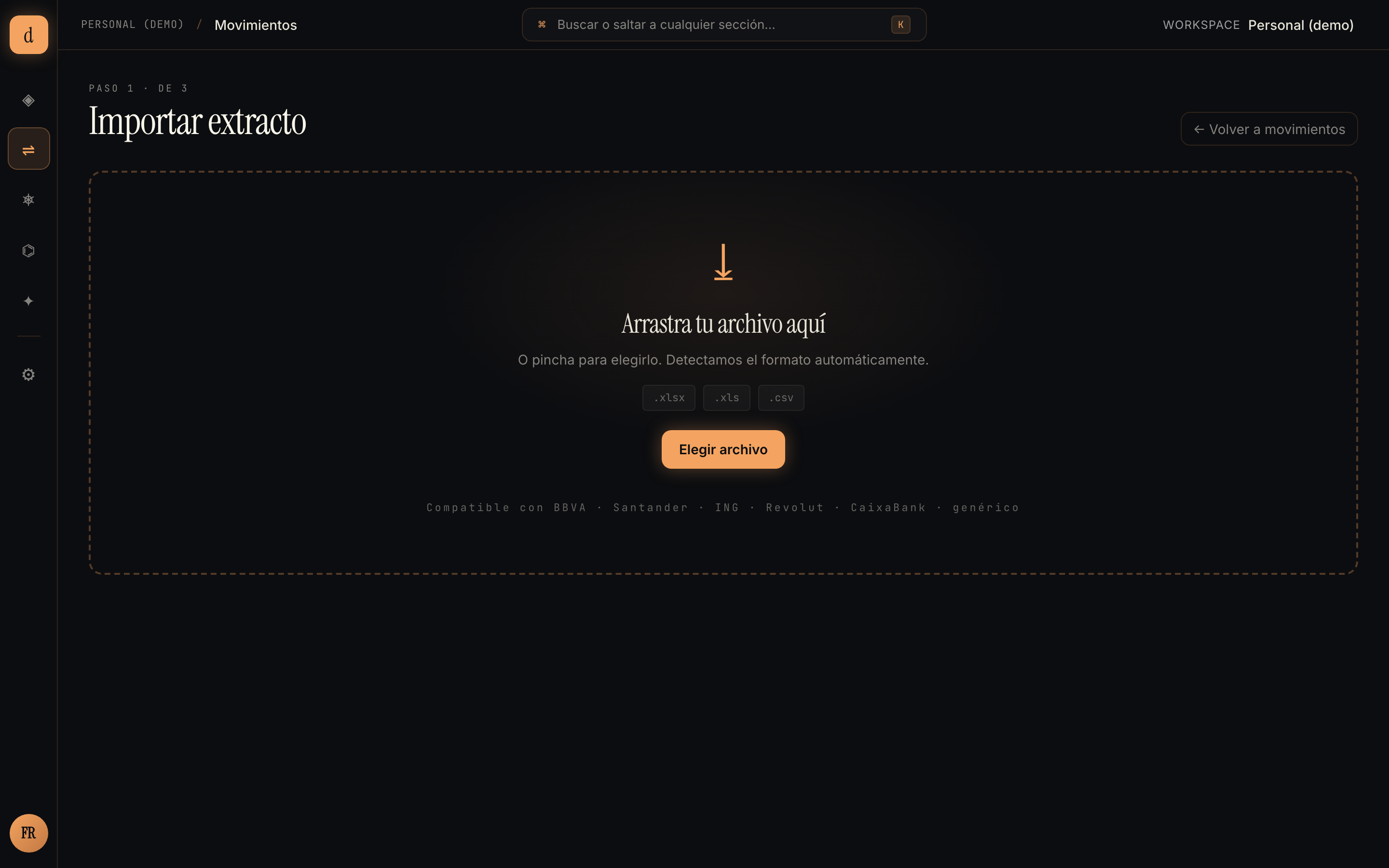 Pantalla de importación de extracto XLSX con bandeja de categorización